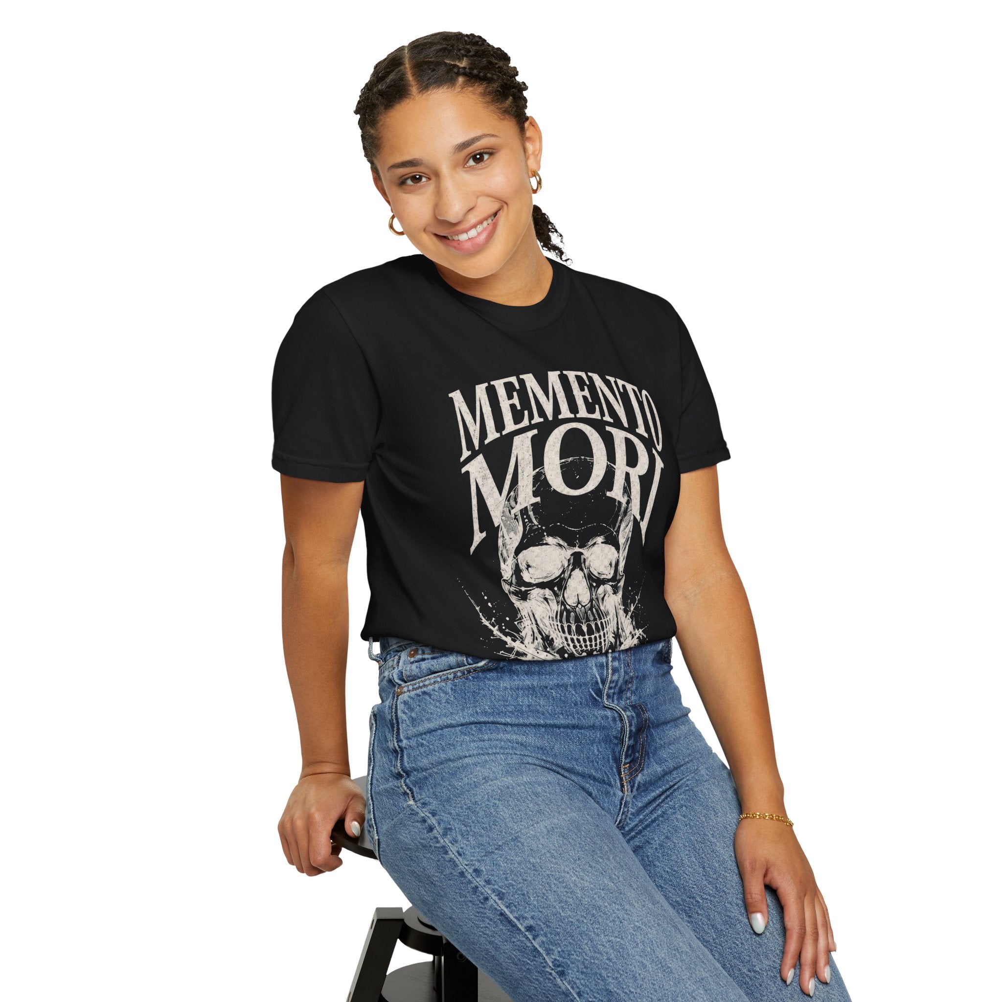 Memento Mori Skull T‑Shirt — Romaneum Gothic Graphic Tee
